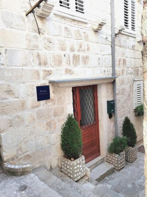 Apartamento 3 Bedroom House In Old Town