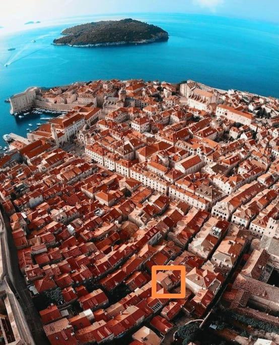 3 Bedroom House In Old Town Apartamento